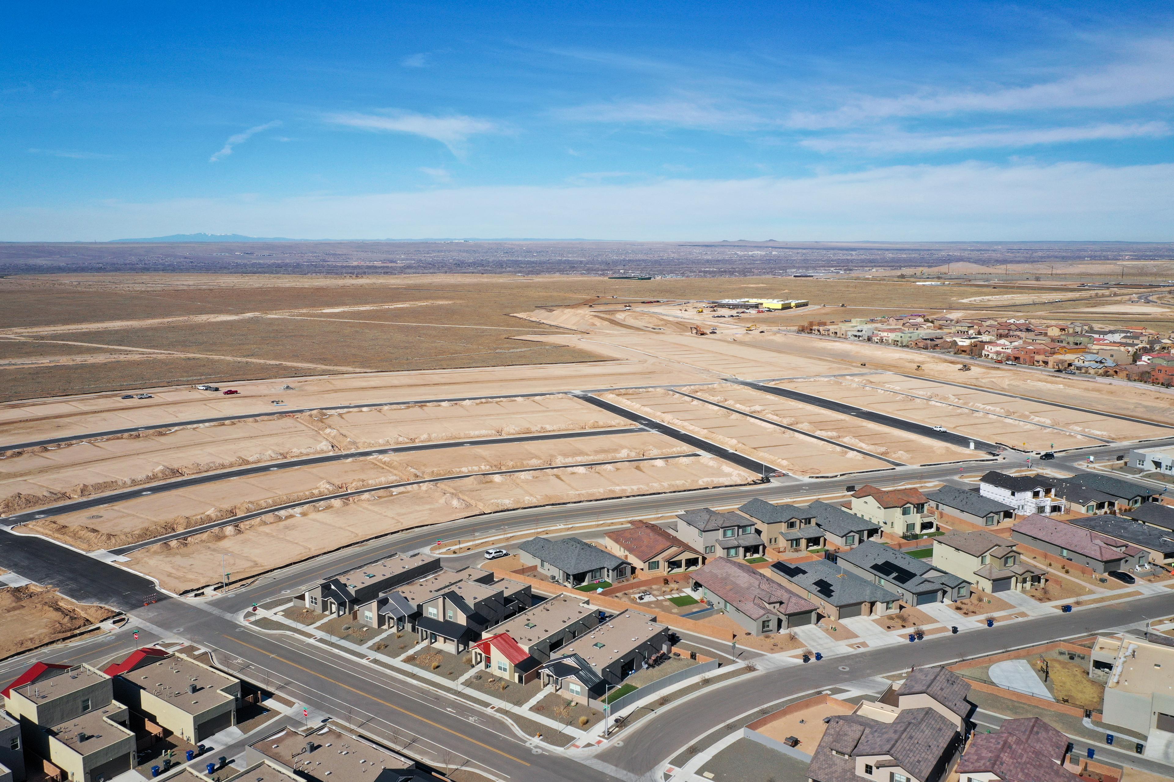 Mesa del Sol available lots and development